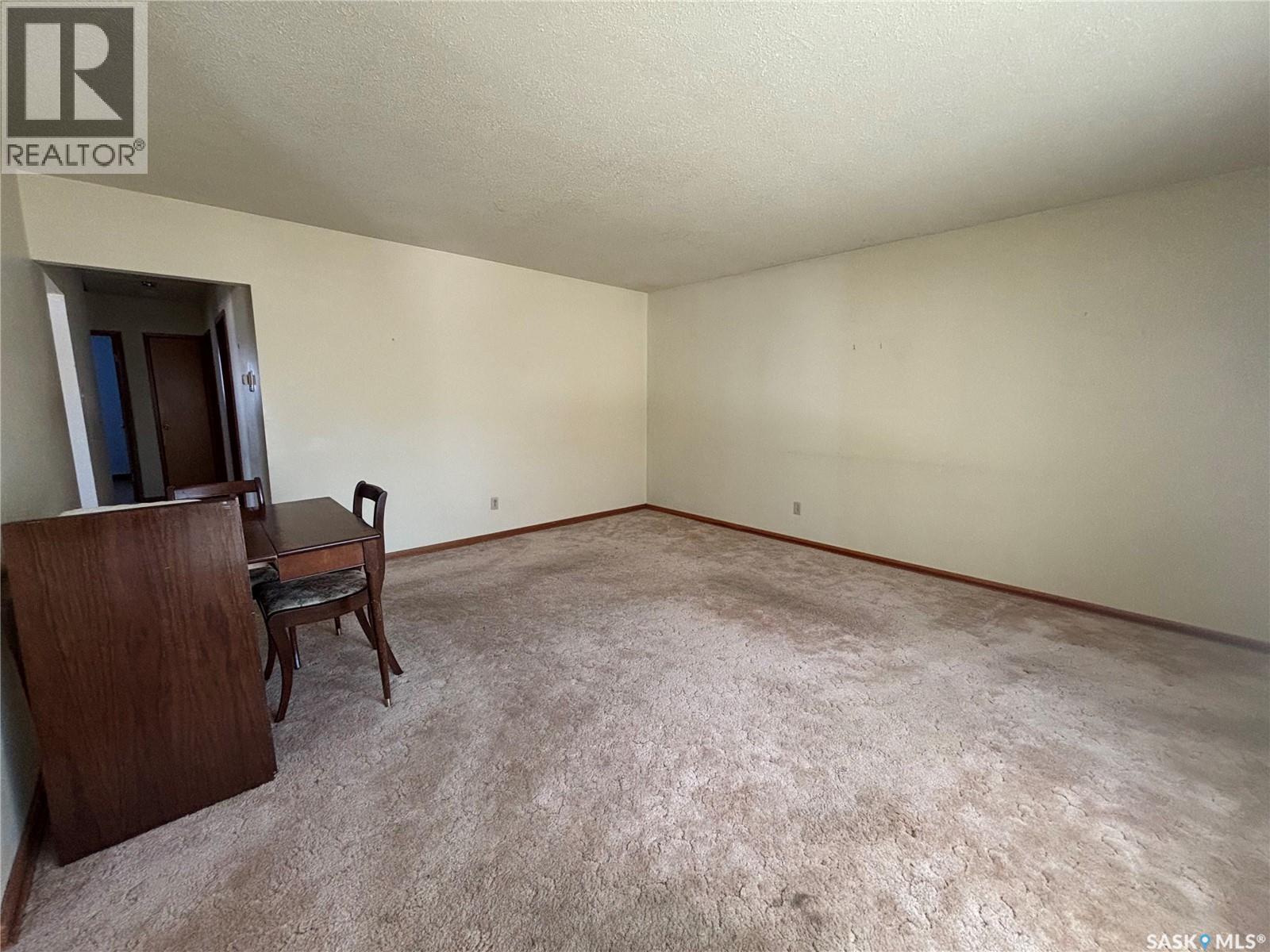 1356 King Crescent, Moose Jaw, Saskatchewan  S6H 3G2 - Photo 13 - SK031458