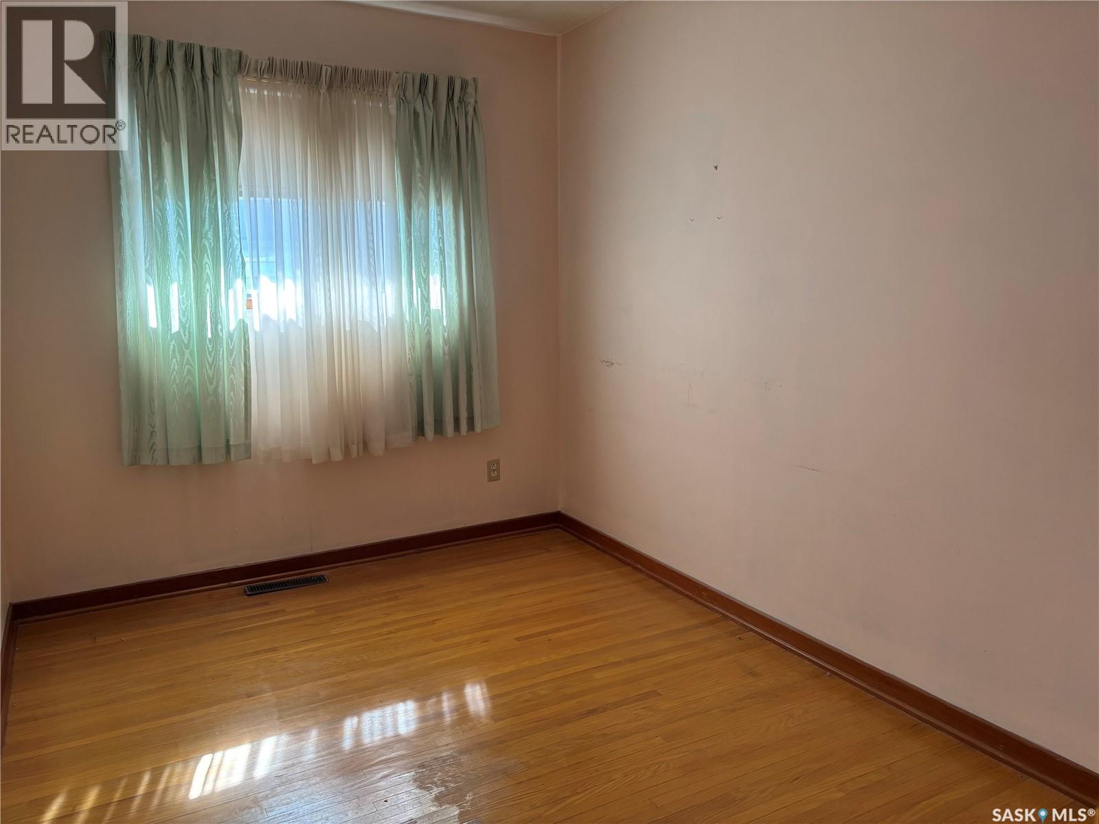 1356 King Crescent, Moose Jaw, Saskatchewan  S6H 3G2 - Photo 16 - SK031458