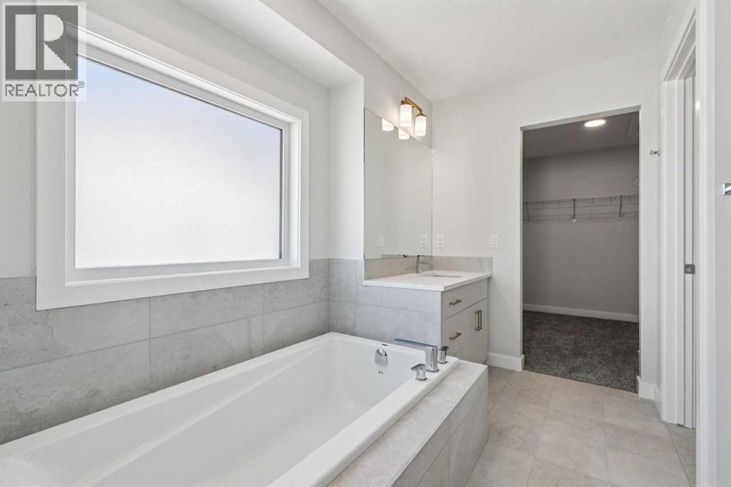 420 Bridgeport Glen, Chestermere, Alberta  T1X 3E1 - Photo 28 - A2287932