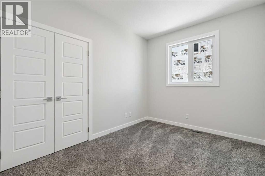 420 Bridgeport Glen, Chestermere, Alberta  T1X 3E1 - Photo 4 - A2287932