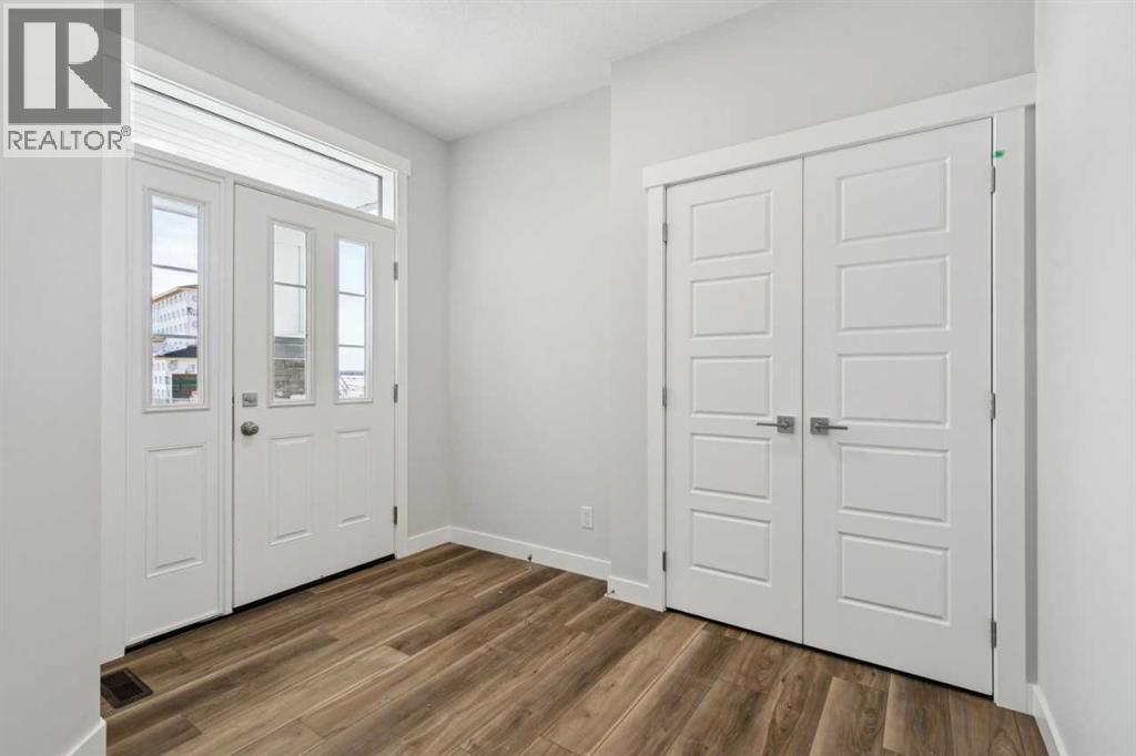 420 Bridgeport Glen, Chestermere, Alberta  T1X 3E1 - Photo 3 - A2287932