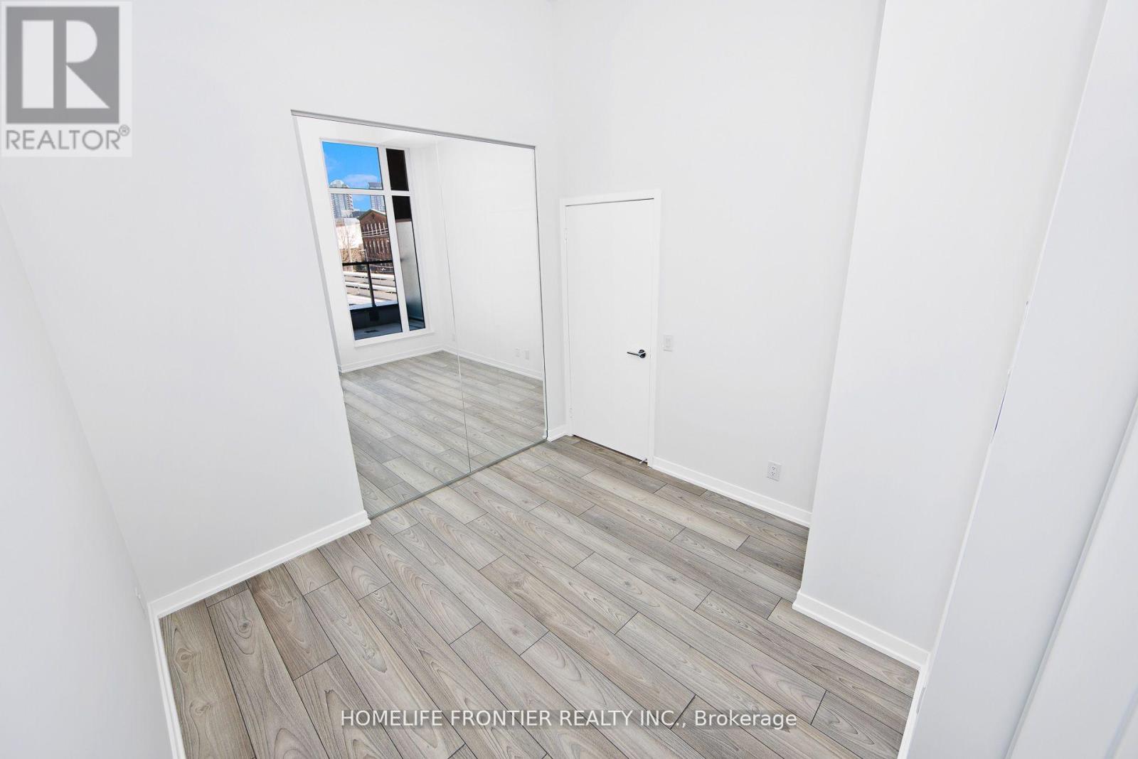 207 - 285 Dufferin Street, Toronto, Ontario  M6K 1Z7 - Photo 9 - W12935208