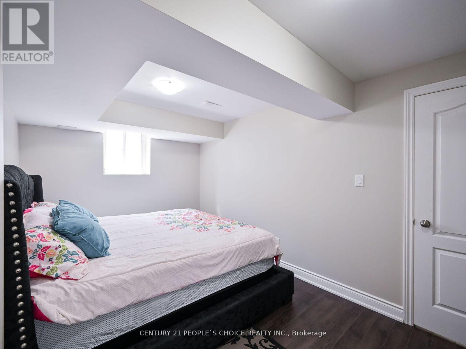 Bsmt - 7512 Saint Barbara Boulevard, Mississauga, Ontario  L5W 0G3 - Photo 12 - W12935212