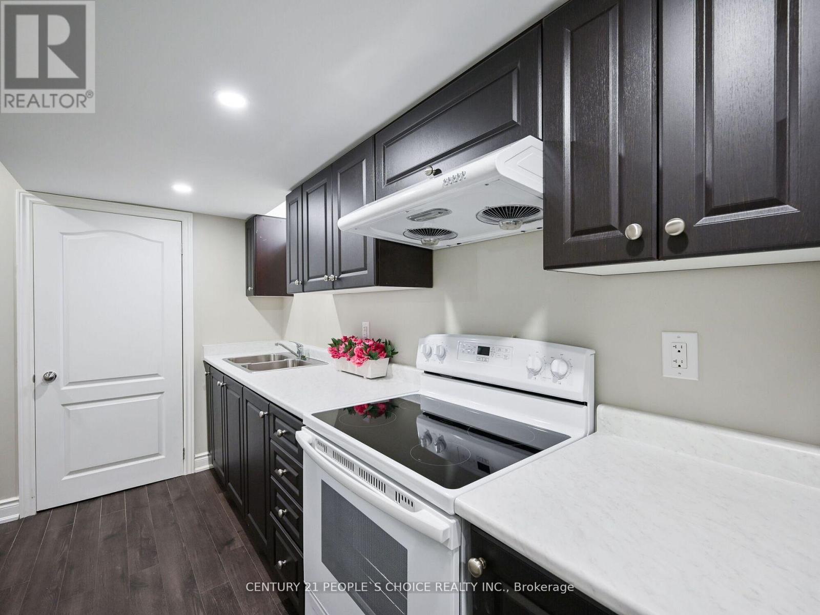 Bsmt - 7512 Saint Barbara Boulevard, Mississauga, Ontario  L5W 0G3 - Photo 9 - W12935212