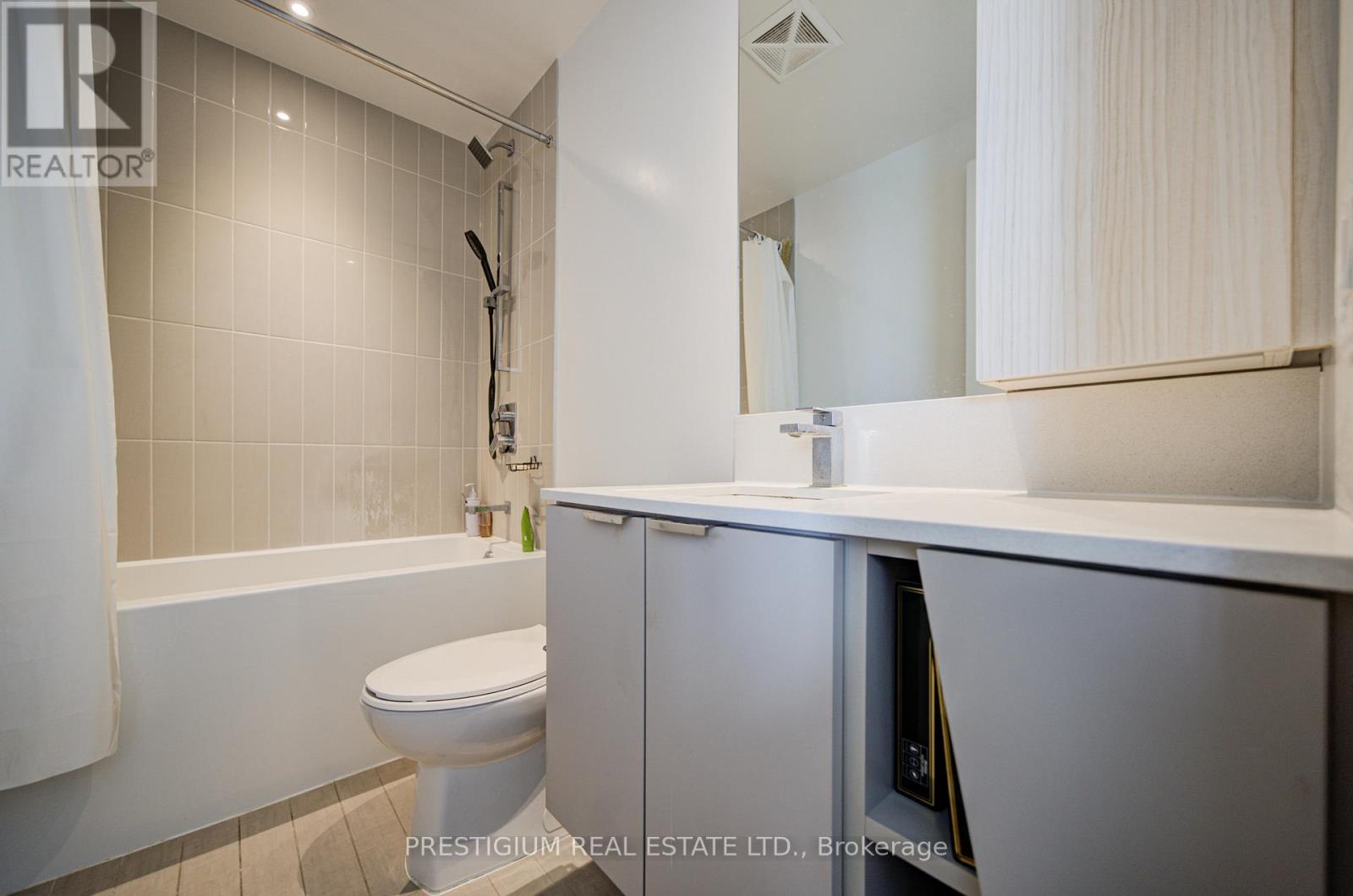 1808 - 3883 Quartz Road, Mississauga, Ontario  L5B 0M4 - Photo 21 - W12935224