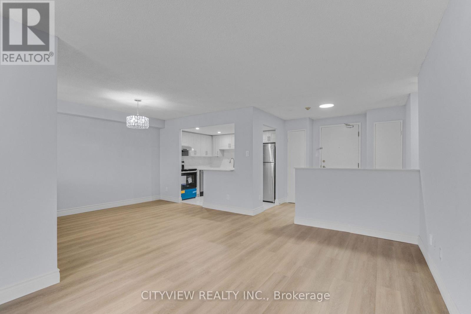 615 - 115 Hillcrest Avenue, Mississauga, Ontario  L5B 3Y9 - Photo 18 - W12935280