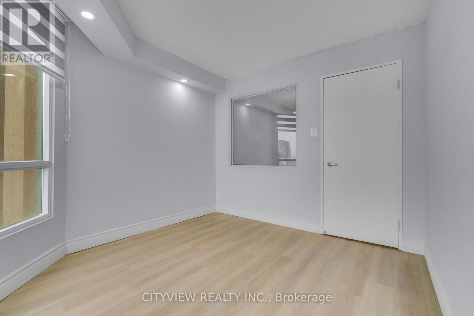 615 - 115 Hillcrest Avenue, Mississauga, Ontario  L5B 3Y9 - Photo 27 - W12935280