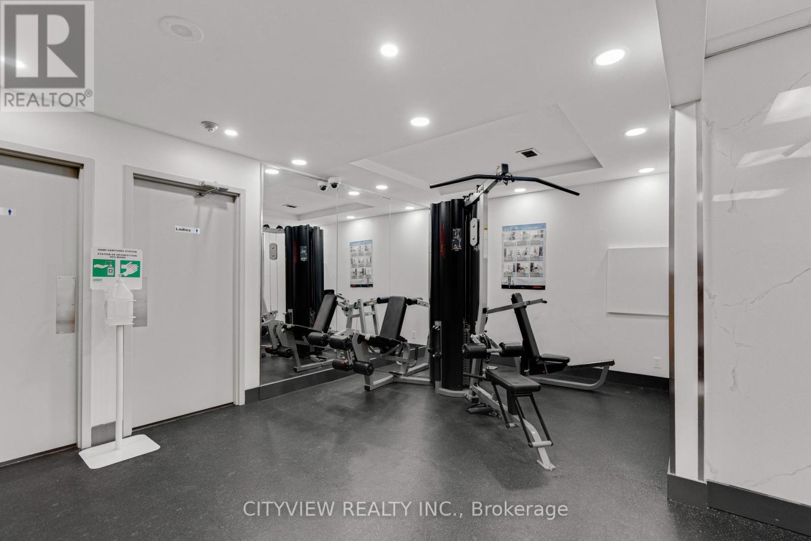 615 - 115 Hillcrest Avenue, Mississauga, Ontario  L5B 3Y9 - Photo 37 - W12935280