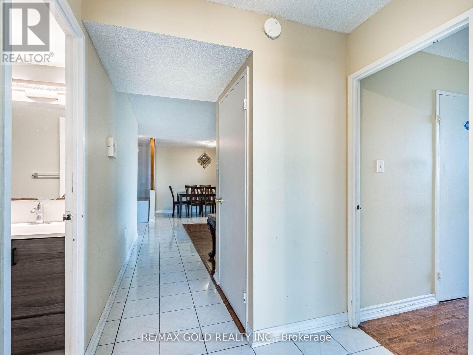 1010 - 17 Knightsbridge Road, Brampton, Ontario L6T 3X9 - Photo 23 - W12935286