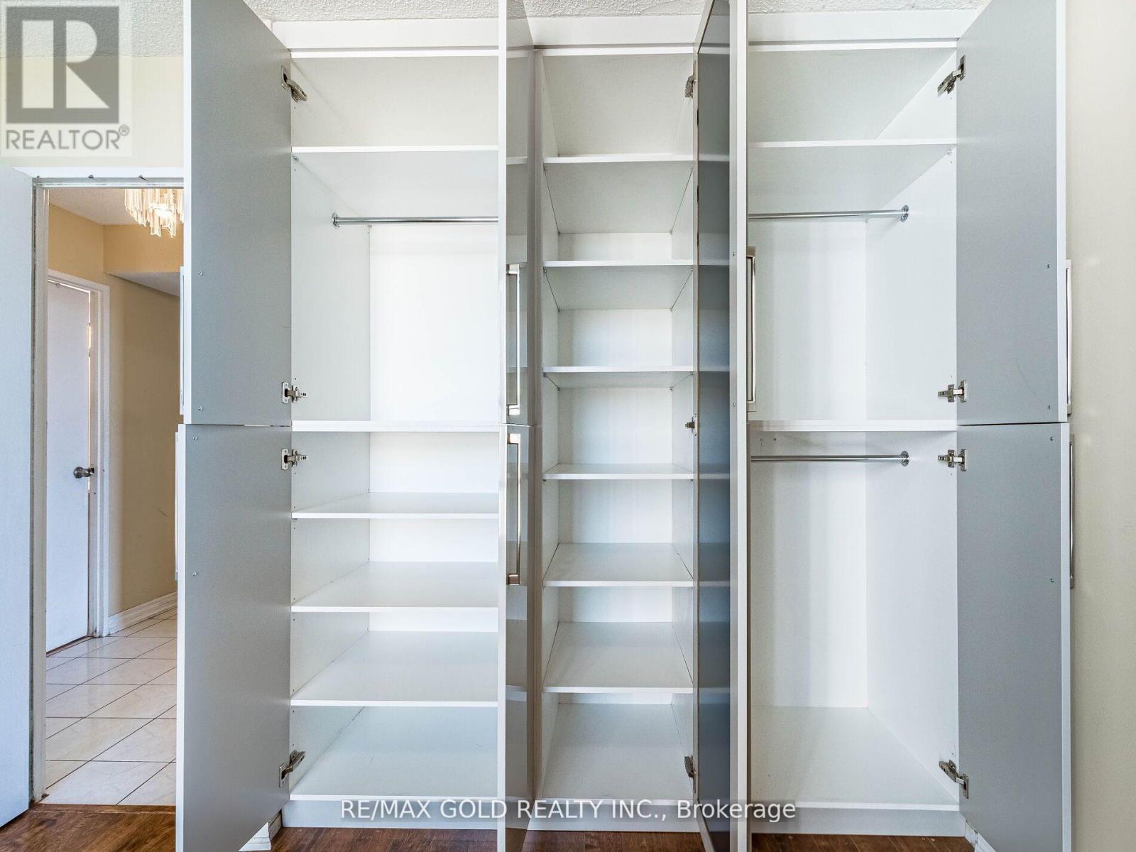 1010 - 17 Knightsbridge Road, Brampton, Ontario L6T 3X9 - Photo 27 - W12935286