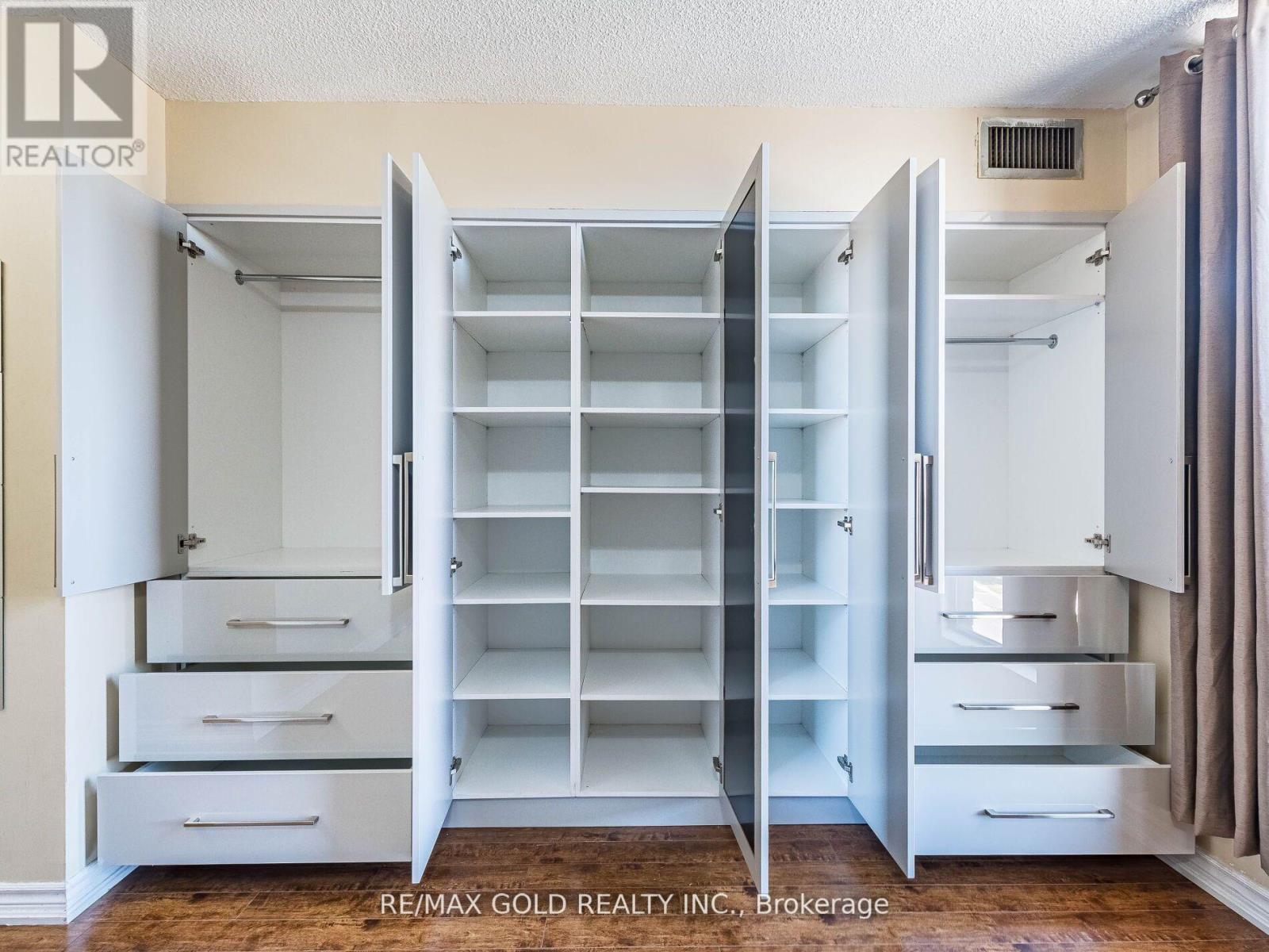 1010 - 17 Knightsbridge Road, Brampton, Ontario L6T 3X9 - Photo 36 - W12935286