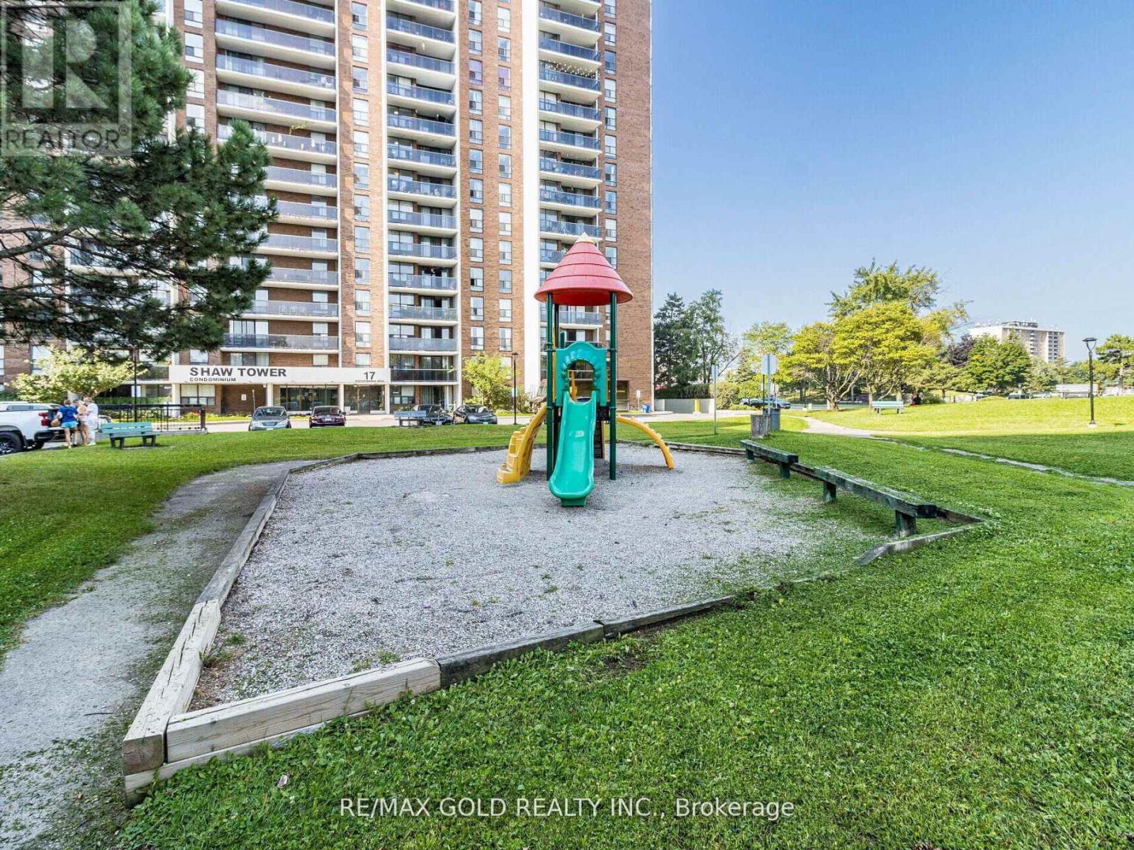 1010 - 17 Knightsbridge Road, Brampton, Ontario L6T 3X9 - Photo 48 - W12935286