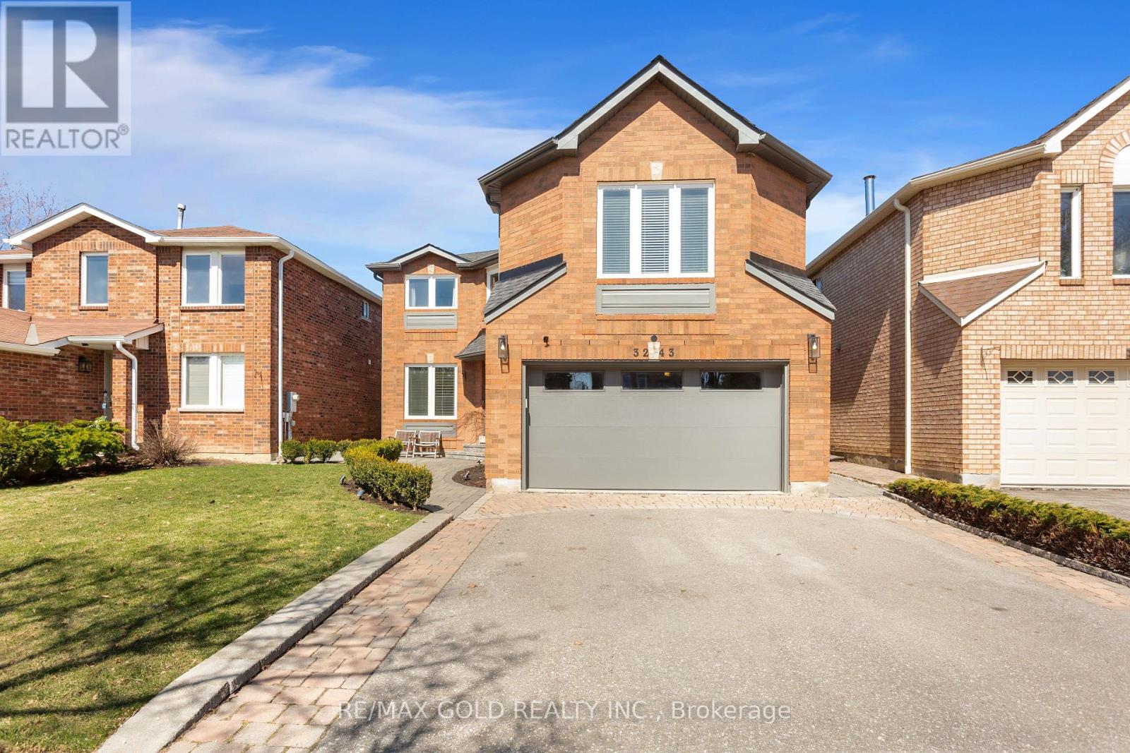 3243 DOVETAIL MEWS, Mississauga, Ontario