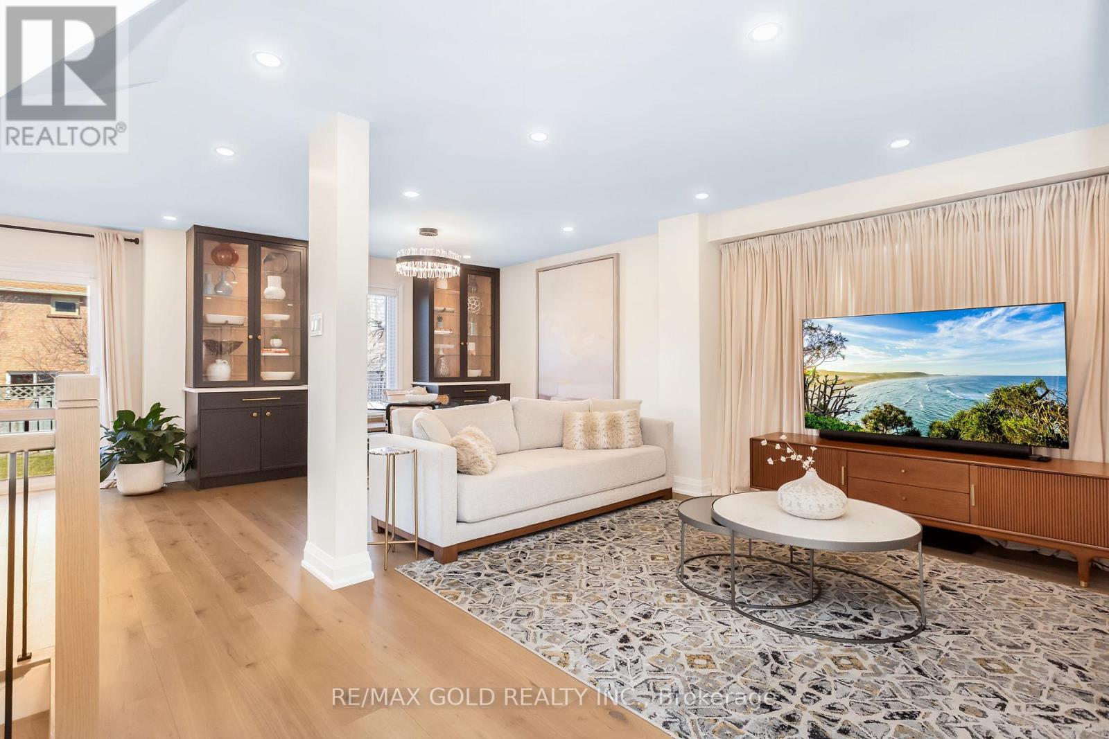 3243 Dovetail Mews, Mississauga, Ontario  L5L 5G8 - Photo 10 - W12935290