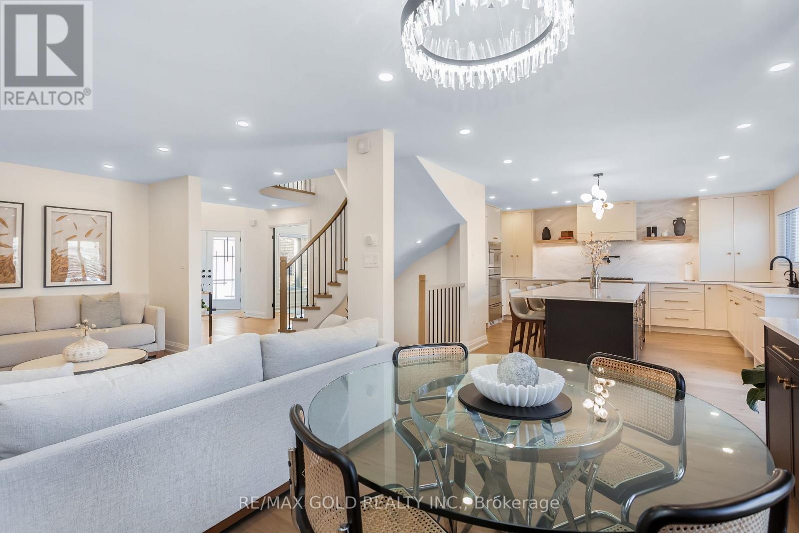 3243 Dovetail Mews, Mississauga, Ontario  L5L 5G8 - Photo 14 - W12935290