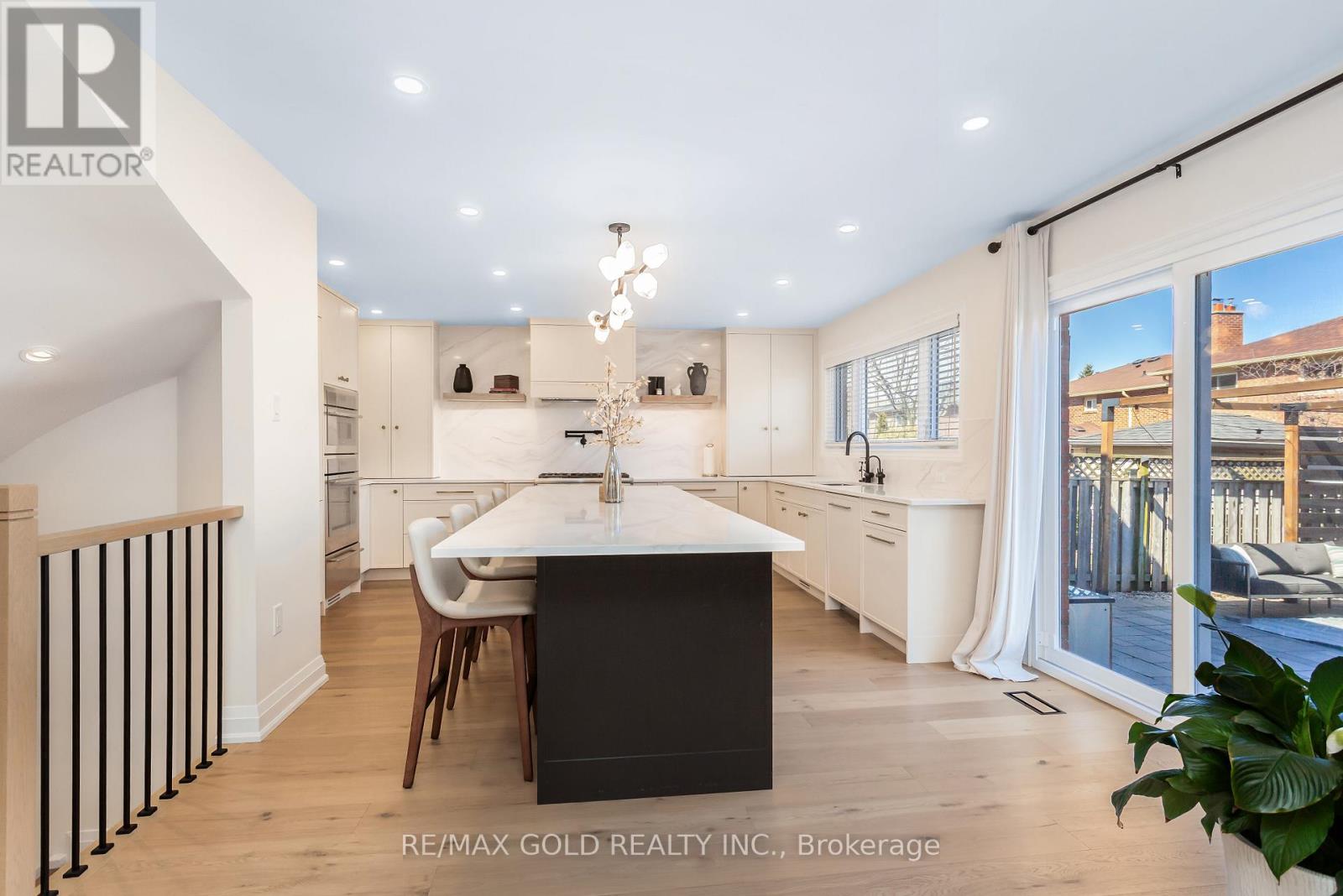 3243 Dovetail Mews, Mississauga, Ontario  L5L 5G8 - Photo 15 - W12935290