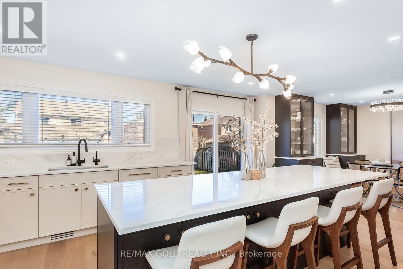 3243 Dovetail Mews, Mississauga, Ontario  L5L 5G8 - Photo 21 - W12935290