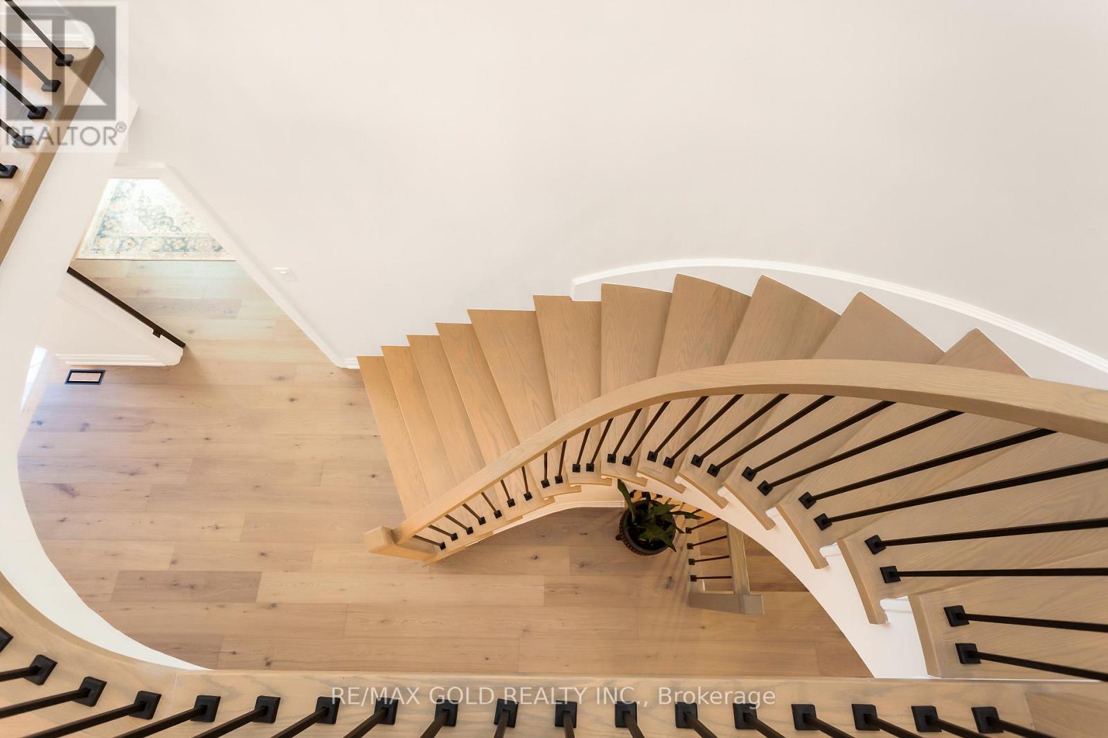 3243 Dovetail Mews, Mississauga, Ontario  L5L 5G8 - Photo 23 - W12935290