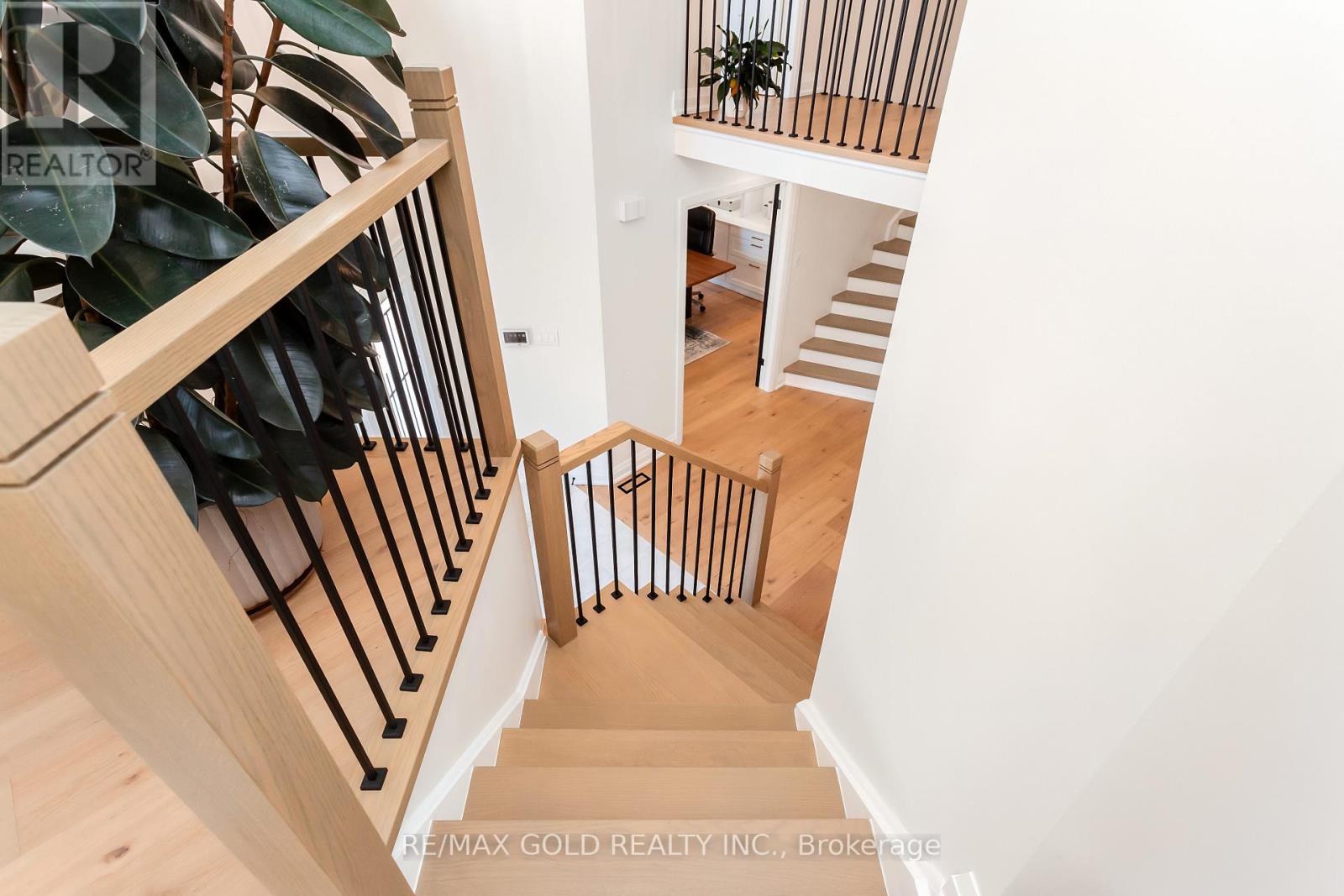 3243 Dovetail Mews, Mississauga, Ontario  L5L 5G8 - Photo 38 - W12935290