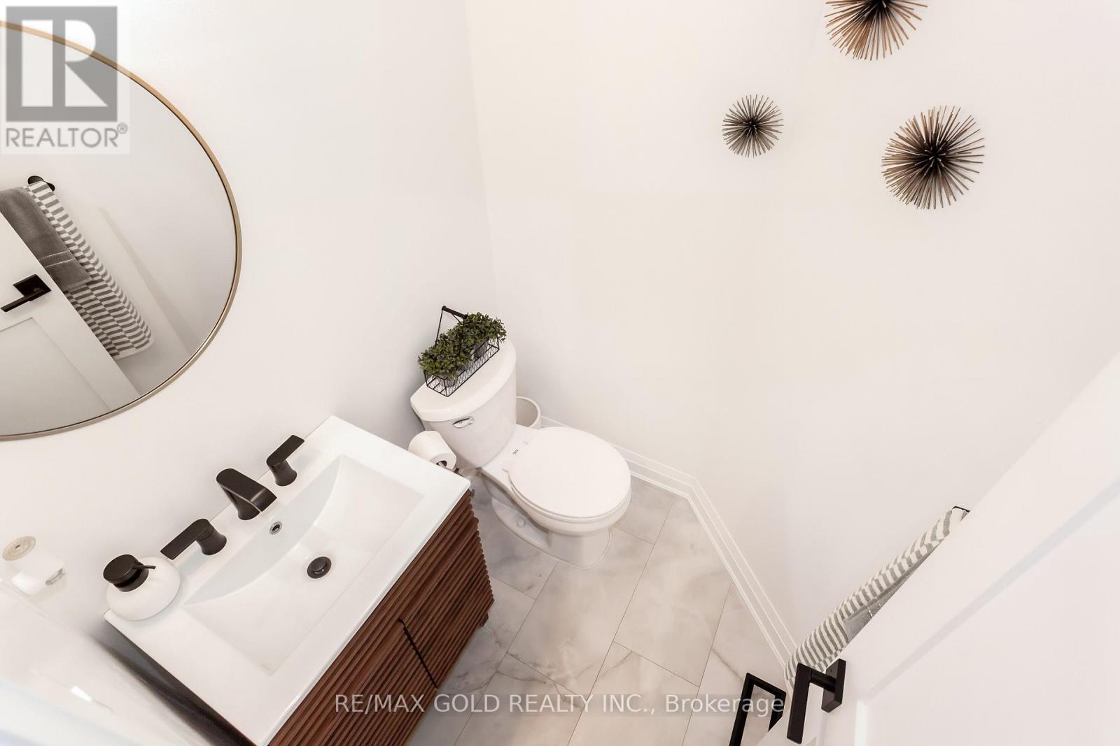 3243 Dovetail Mews, Mississauga, Ontario  L5L 5G8 - Photo 41 - W12935290