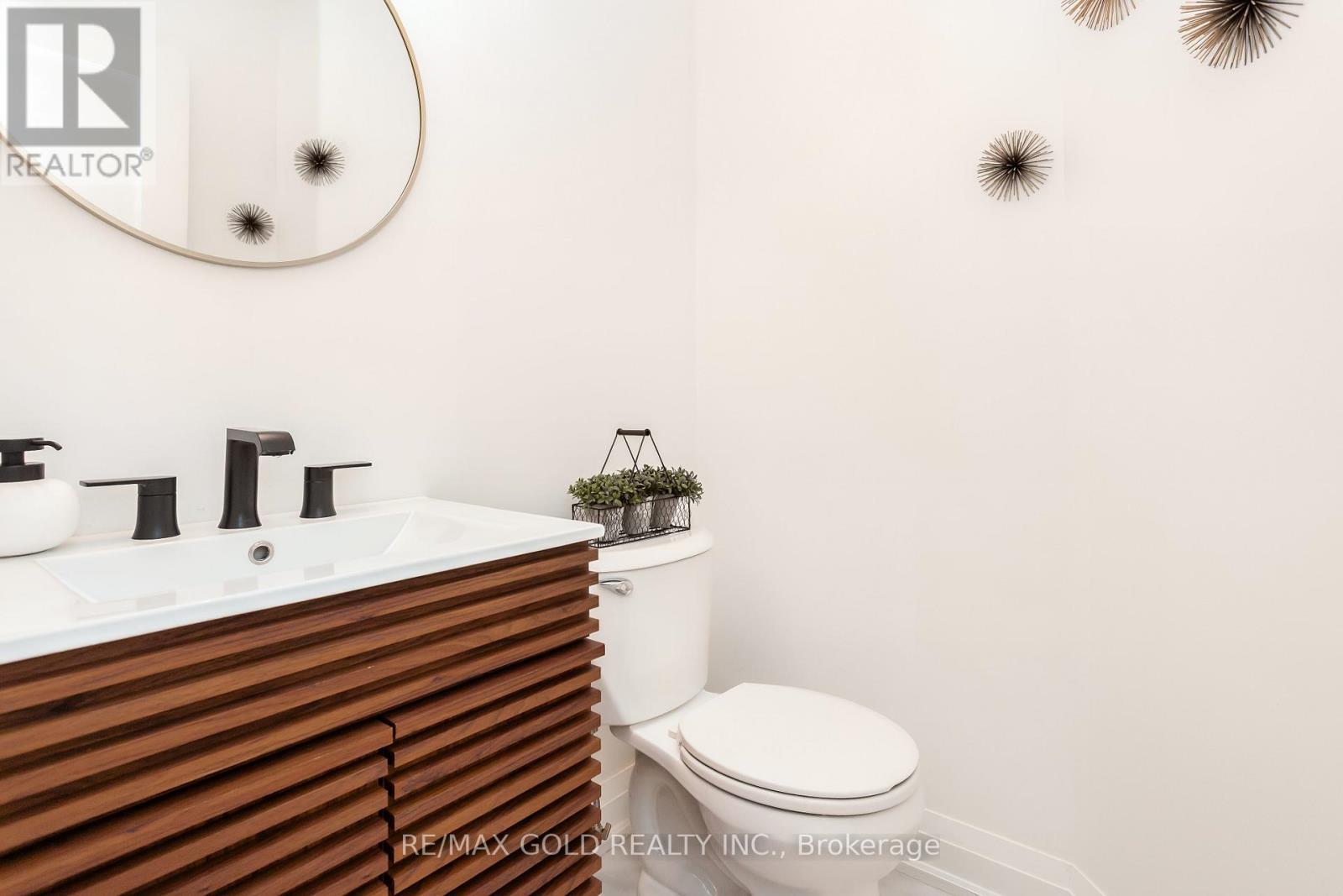 3243 Dovetail Mews, Mississauga, Ontario  L5L 5G8 - Photo 42 - W12935290