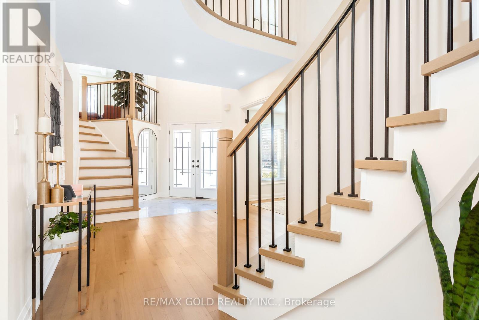 3243 Dovetail Mews, Mississauga, Ontario  L5L 5G8 - Photo 6 - W12935290