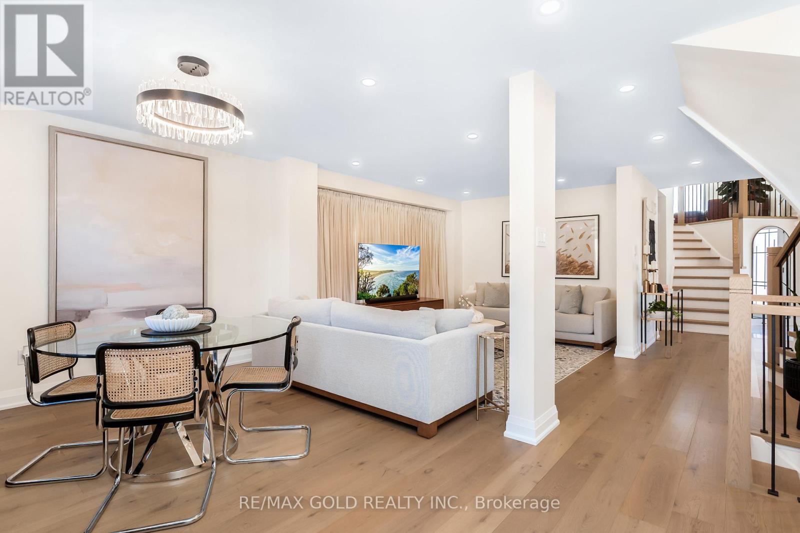 3243 Dovetail Mews, Mississauga, Ontario  L5L 5G8 - Photo 9 - W12935290