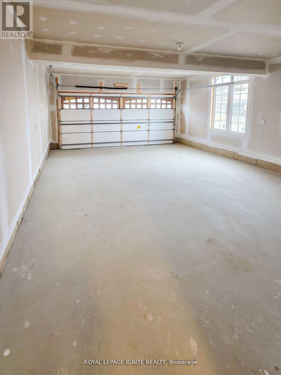 83 Claremont Drive, Brampton, Ontario  L6R 4E6 - Photo 7 - W12935304