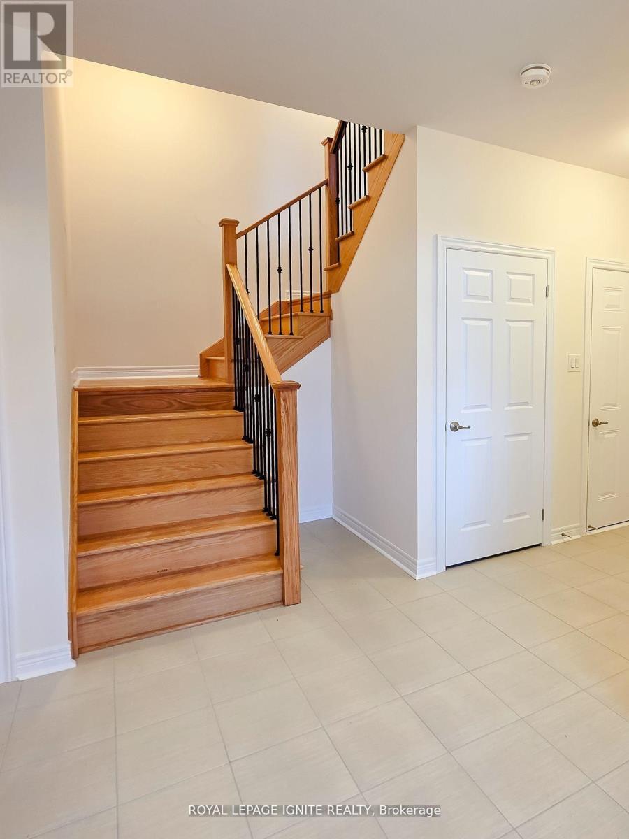 83 Claremont Drive, Brampton, Ontario  L6R 4E6 - Photo 8 - W12935304