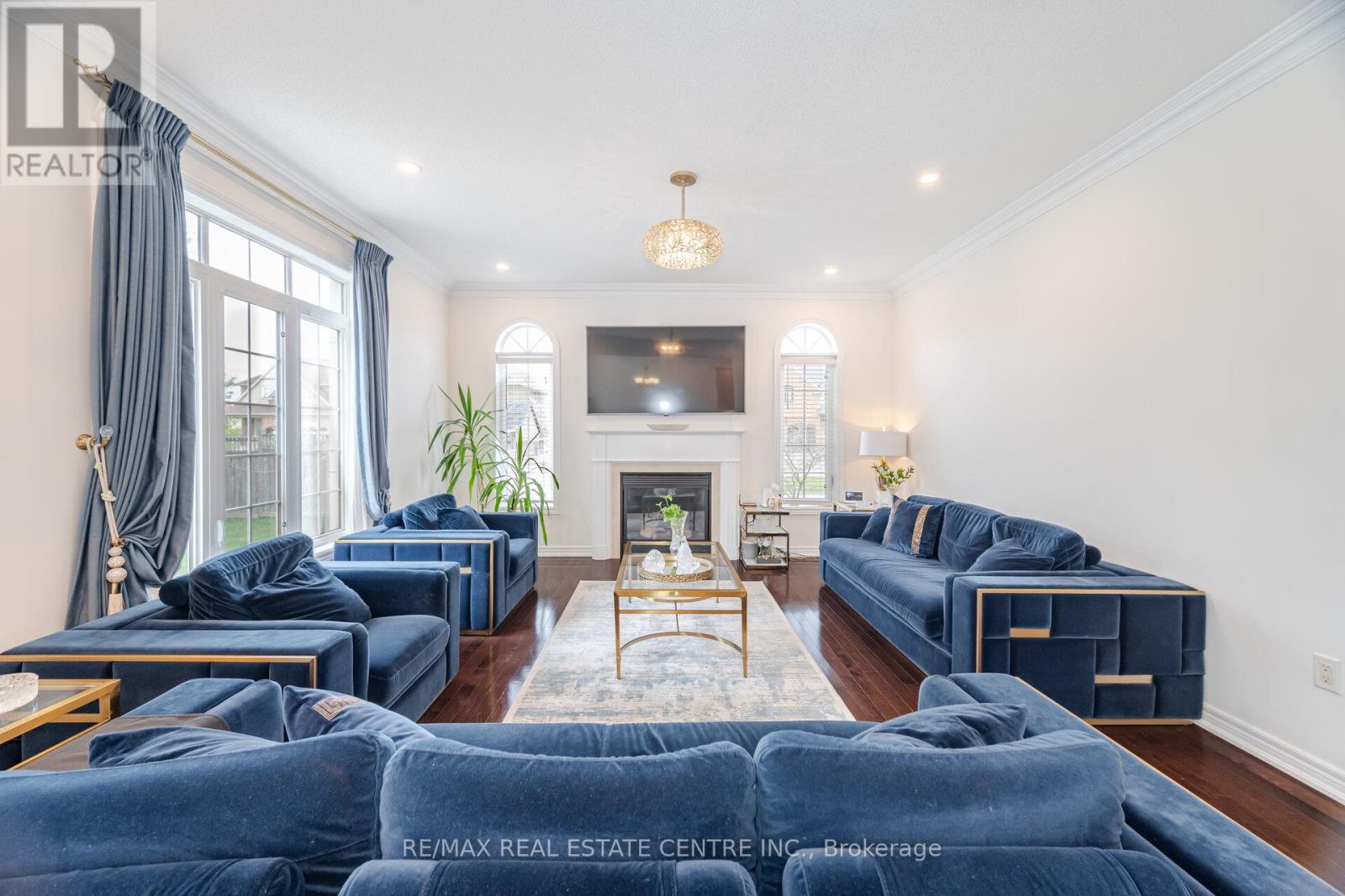 3401 Hideaway Place, Mississauga, Ontario  L5M 0A7 - Photo 17 - W12935374