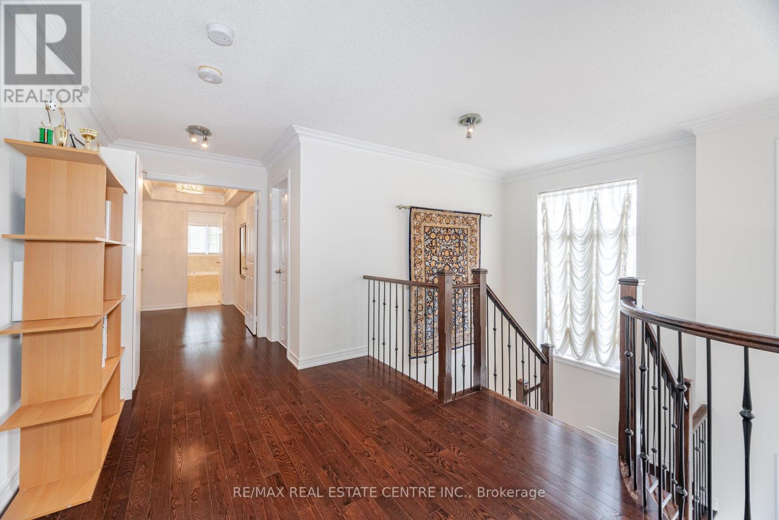 3401 Hideaway Place, Mississauga, Ontario  L5M 0A7 - Photo 24 - W12935374