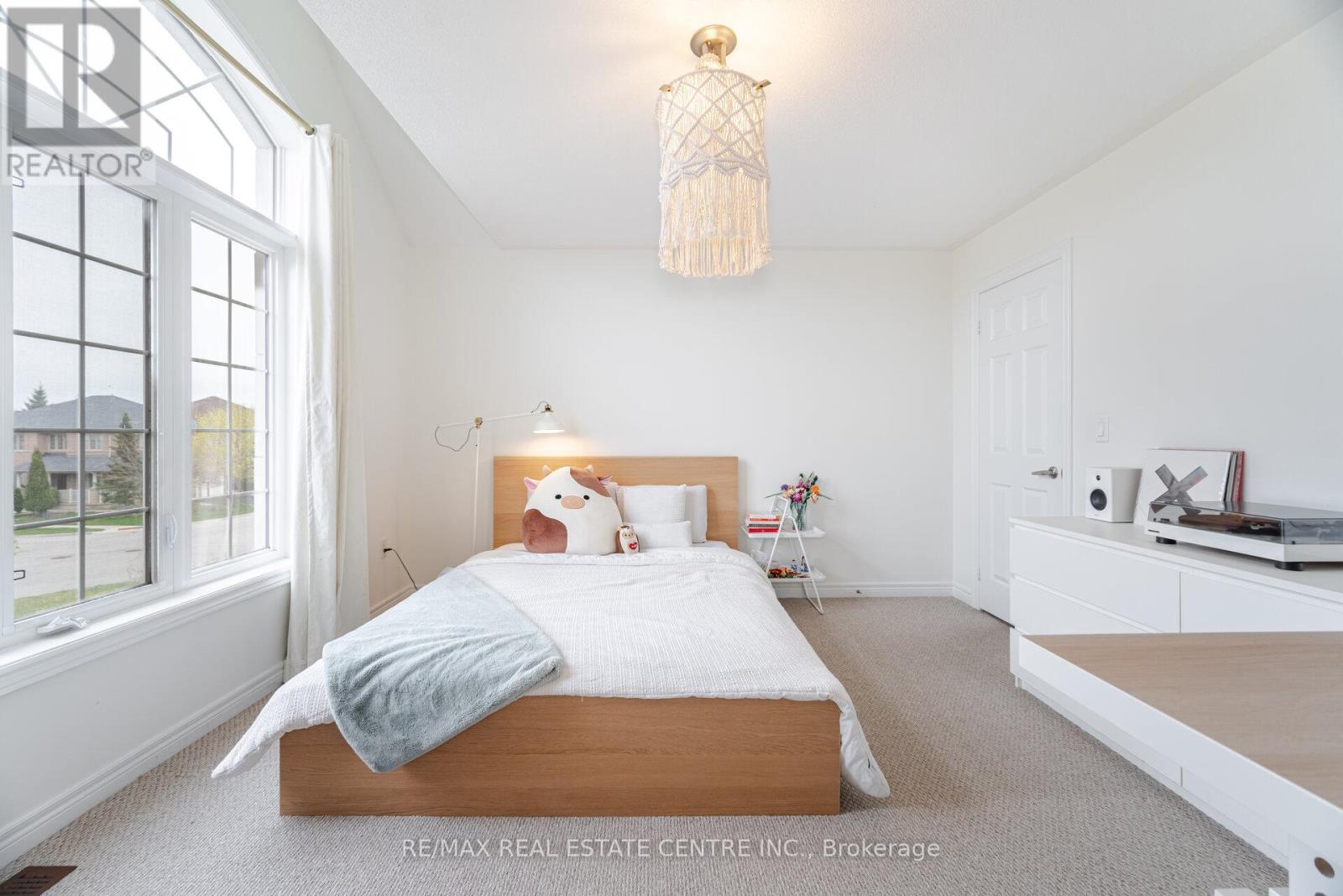 3401 Hideaway Place, Mississauga, Ontario  L5M 0A7 - Photo 31 - W12935374