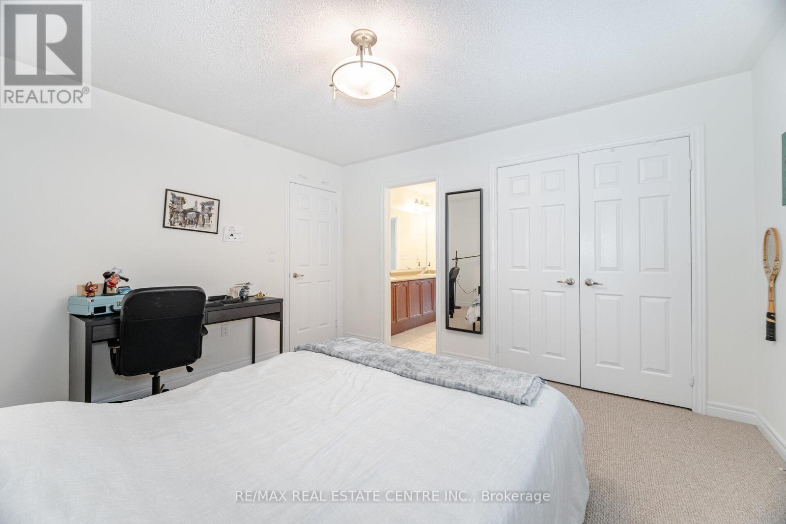 3401 Hideaway Place, Mississauga, Ontario  L5M 0A7 - Photo 34 - W12935374