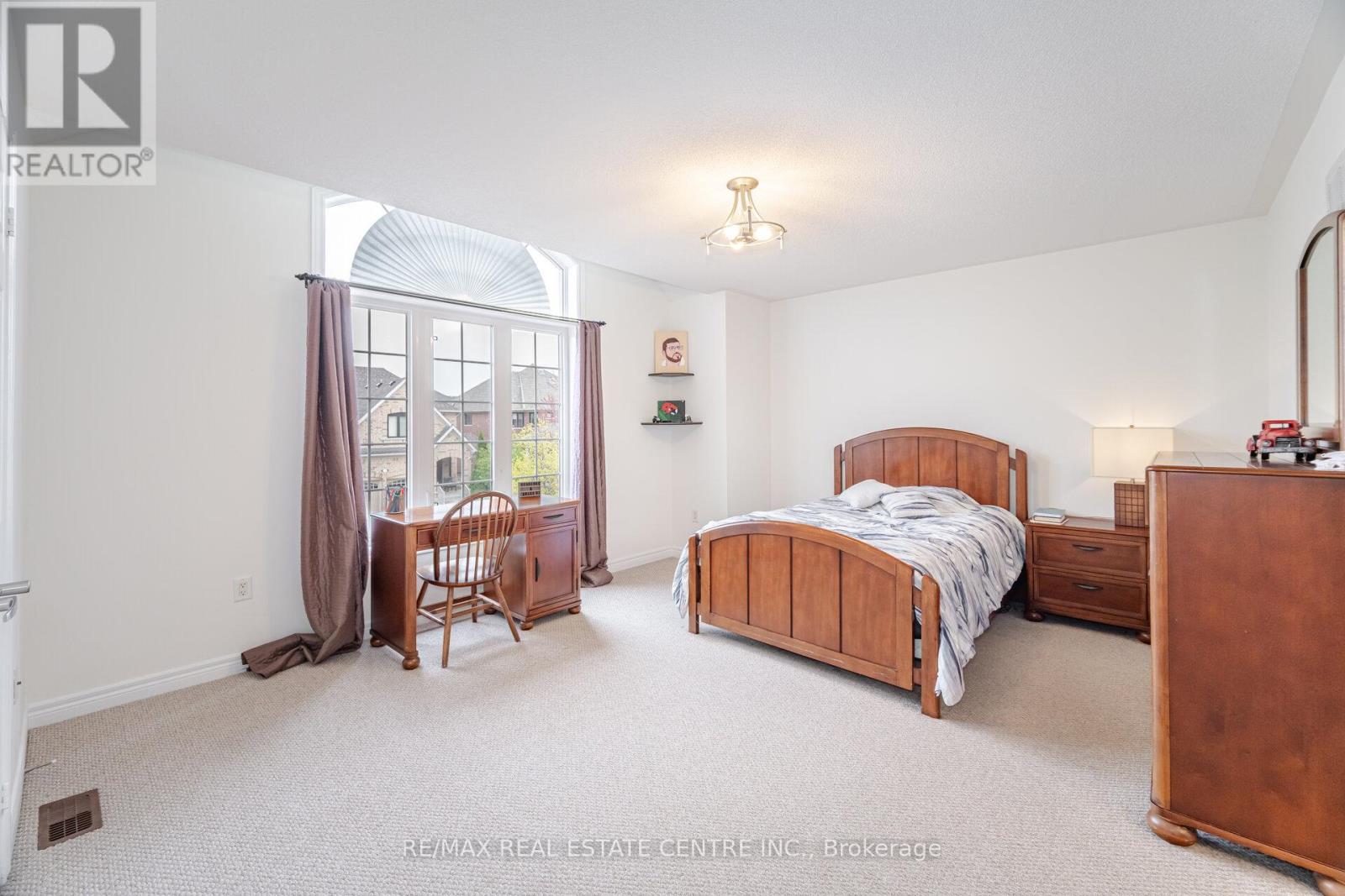 3401 Hideaway Place, Mississauga, Ontario  L5M 0A7 - Photo 36 - W12935374