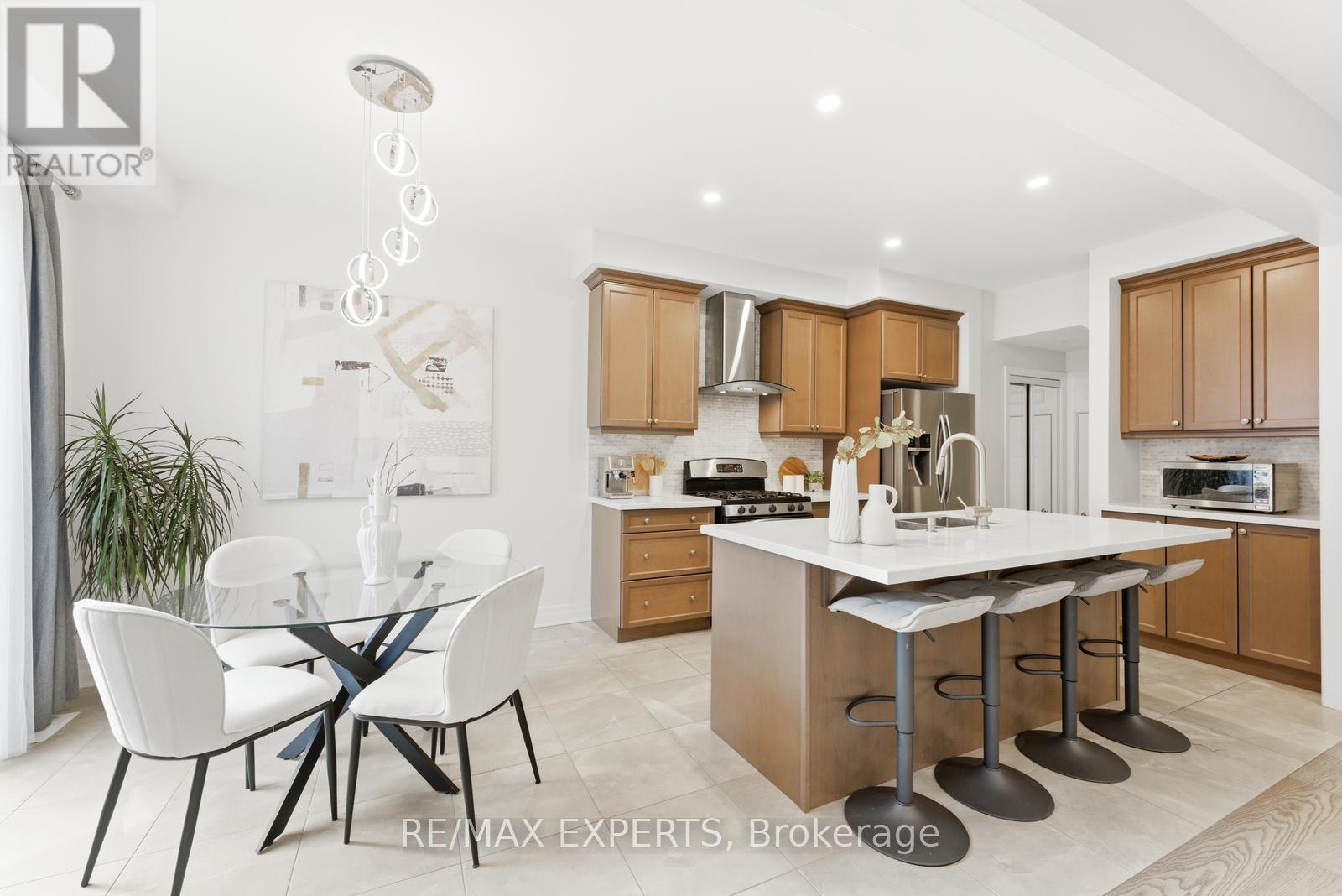 1254 Sweetfern Crescent, Milton, Ontario  L9E 1M1 - Photo 14 - W12935398