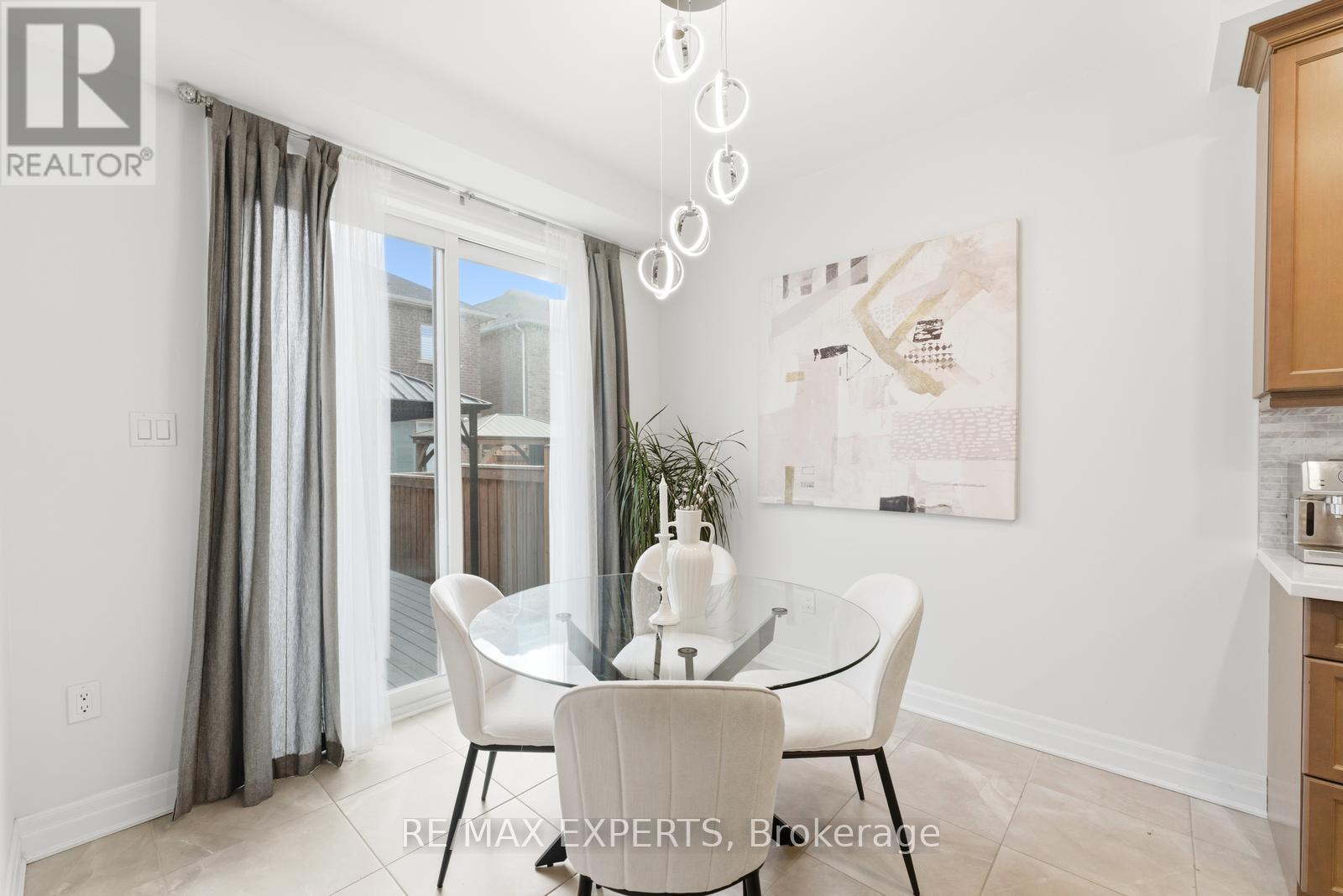 1254 Sweetfern Crescent, Milton, Ontario  L9E 1M1 - Photo 18 - W12935398