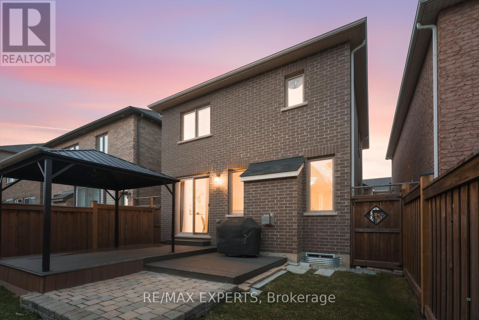 1254 Sweetfern Crescent, Milton, Ontario  L9E 1M1 - Photo 2 - W12935398