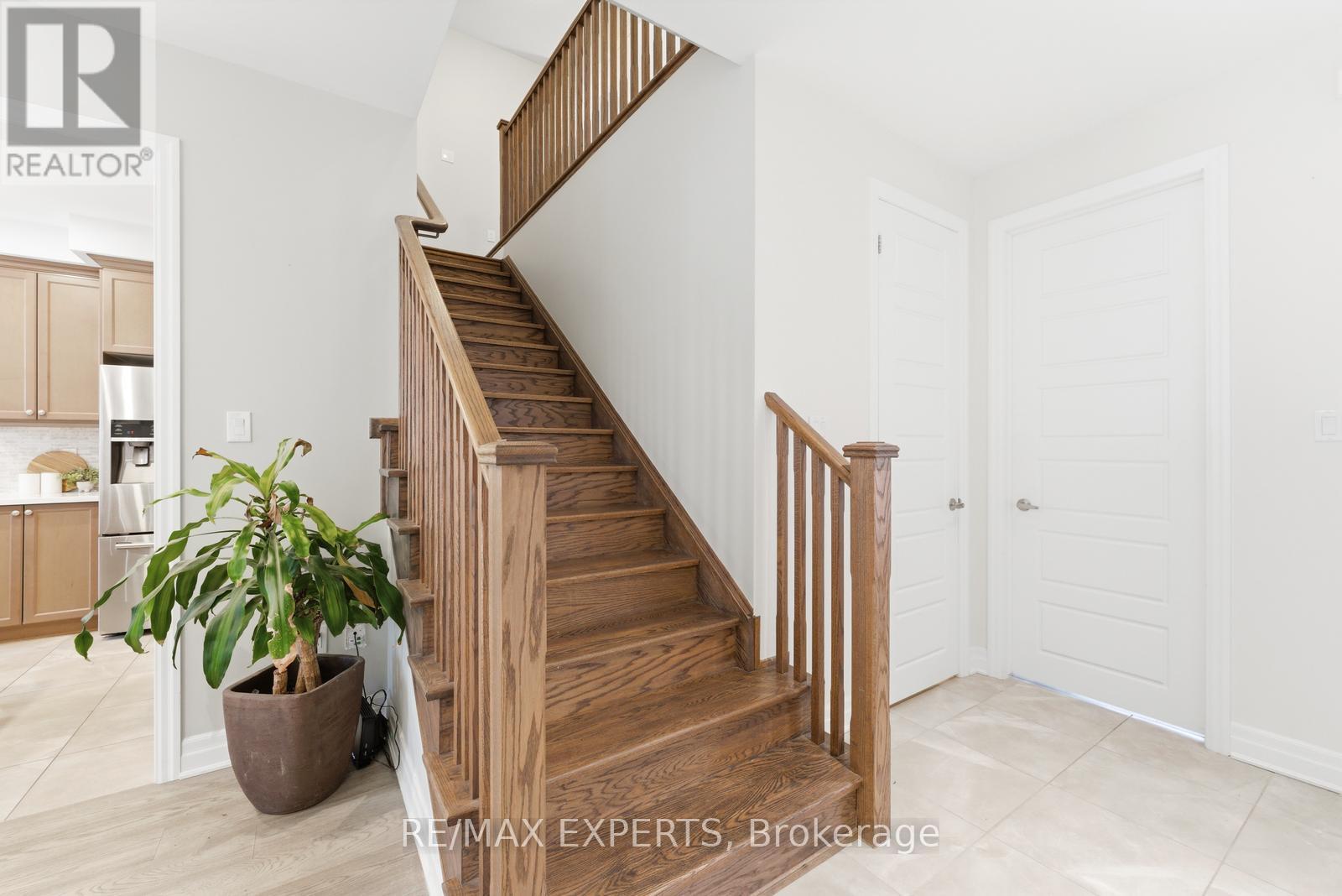 1254 Sweetfern Crescent, Milton, Ontario  L9E 1M1 - Photo 21 - W12935398