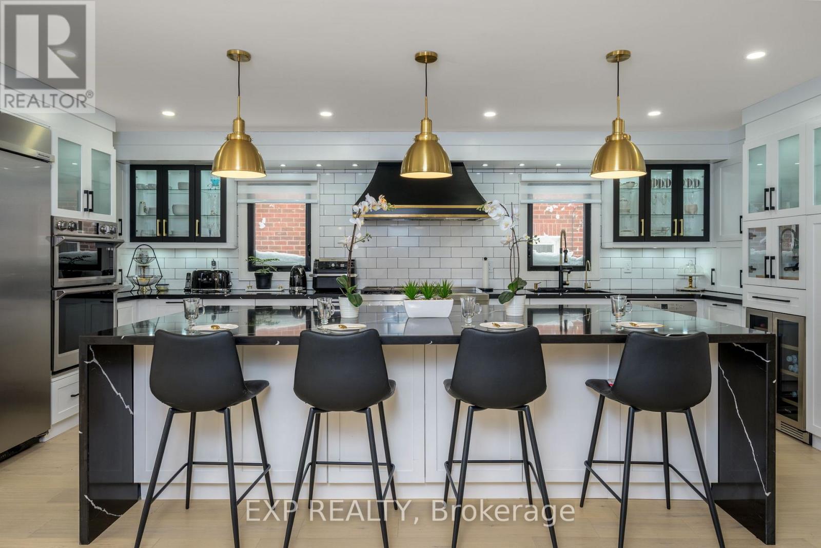 1279 Winterbourne Drive, Oakville, Ontario  L6J 7E4 - Photo 12 - W12935412