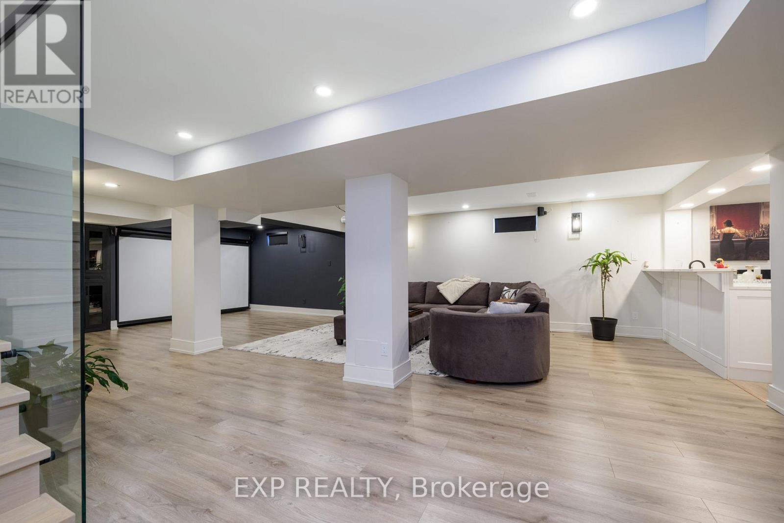 1279 Winterbourne Drive, Oakville, Ontario  L6J 7E4 - Photo 38 - W12935412