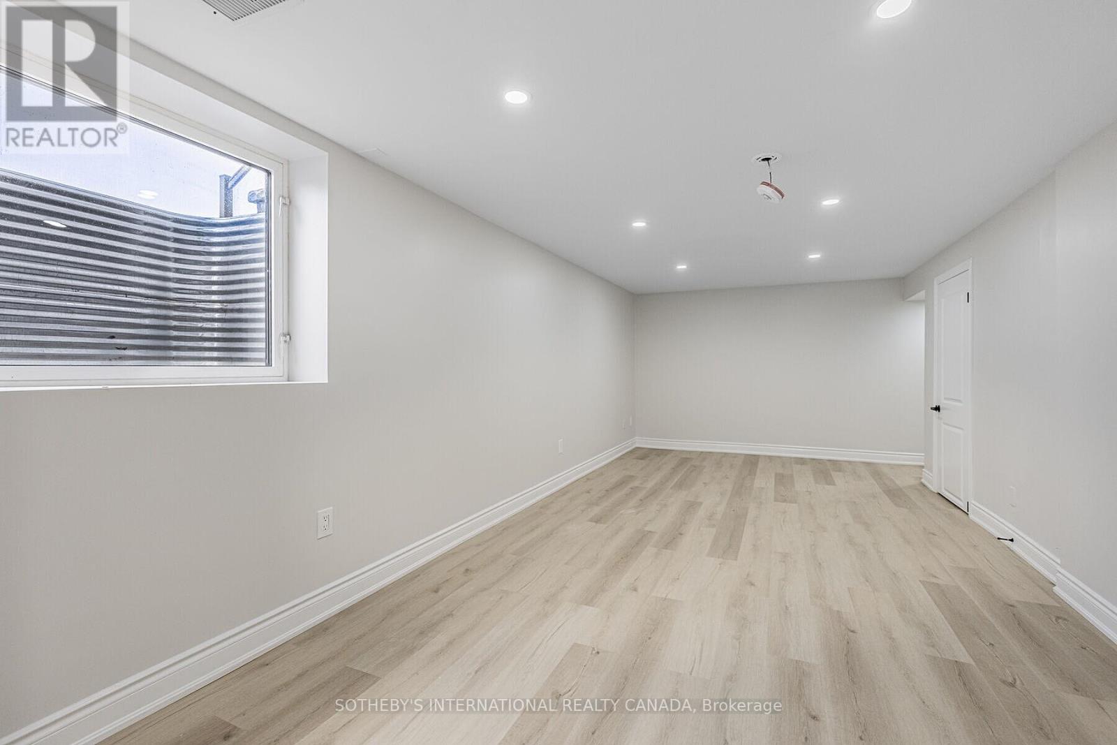 Basement - 222 Hammersmith Court, Burlington, Ontario  L7L 4N7 - Photo 9 - W12935442