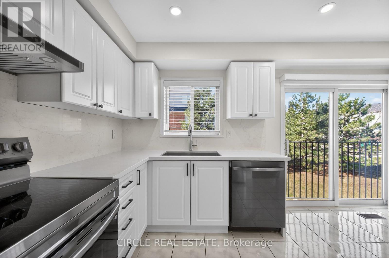 4 - 4950 Albina Way, Mississauga, Ontario  L4Z 4J6 - Photo 9 - W12935454