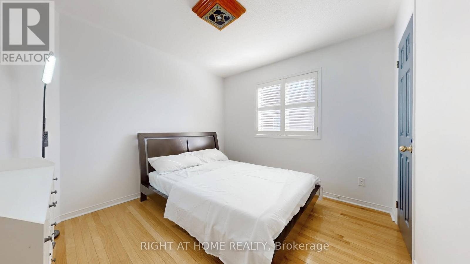 33 Fred Young Drive, Toronto, Ontario  M3L 0A1 - Photo 24 - W12935482