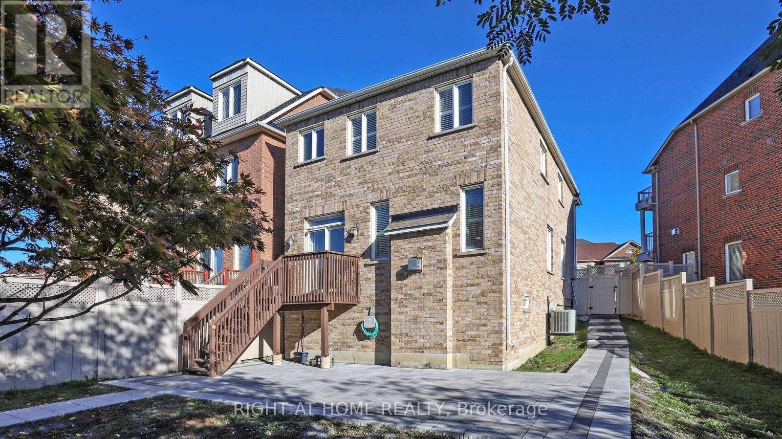 33 Fred Young Drive, Toronto, Ontario  M3L 0A1 - Photo 28 - W12935482