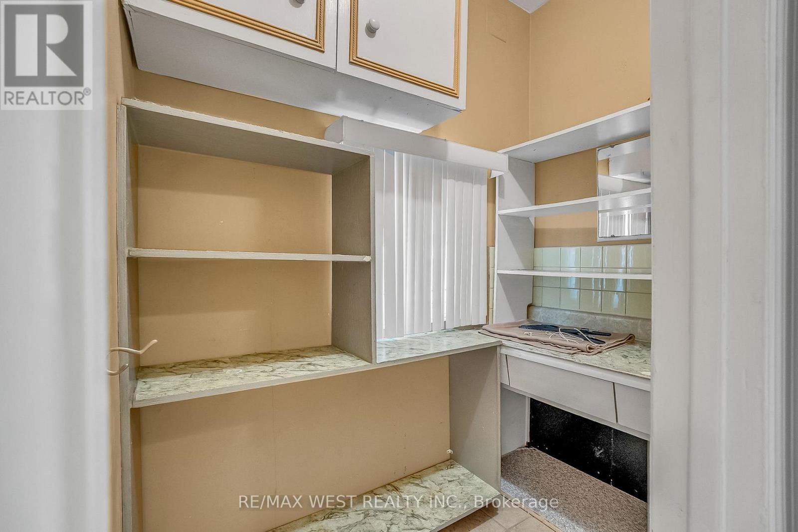 472 Symington Avenue, Toronto, Ontario  M6N 2W5 - Photo 34 - W12935520