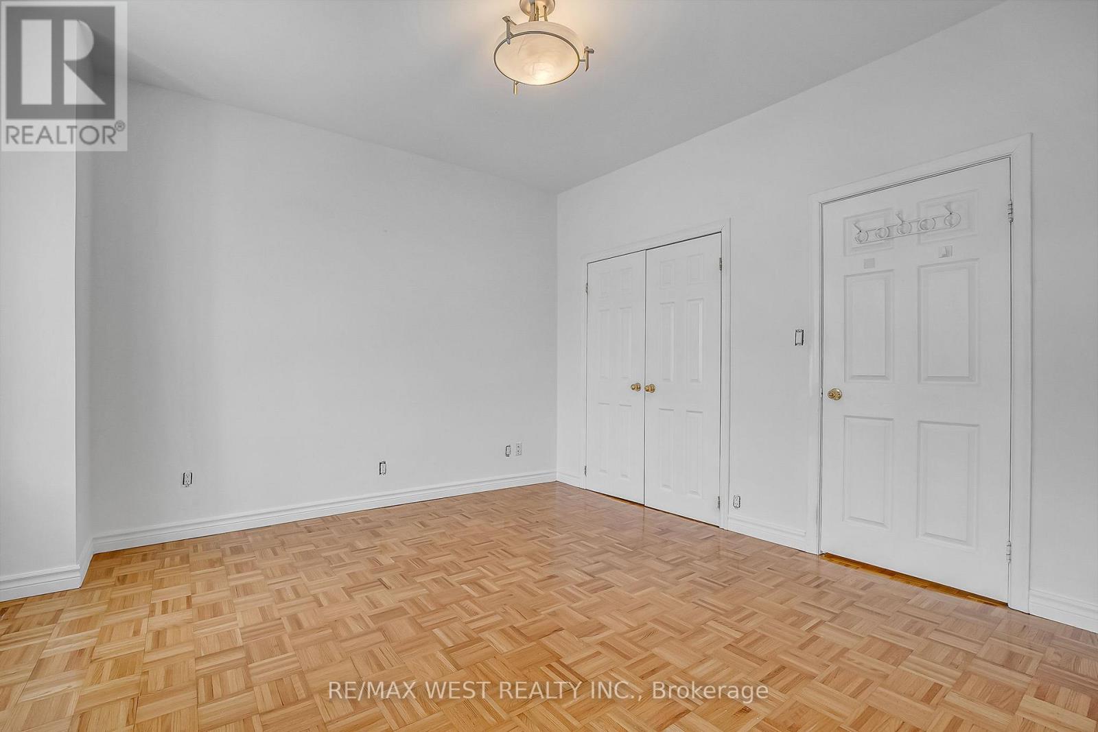 472 Symington Avenue, Toronto, Ontario  M6N 2W5 - Photo 41 - W12935520