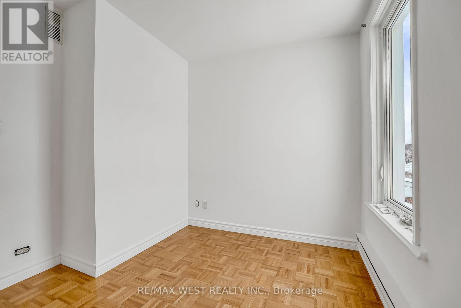 472 Symington Avenue, Toronto, Ontario  M6N 2W5 - Photo 45 - W12935520