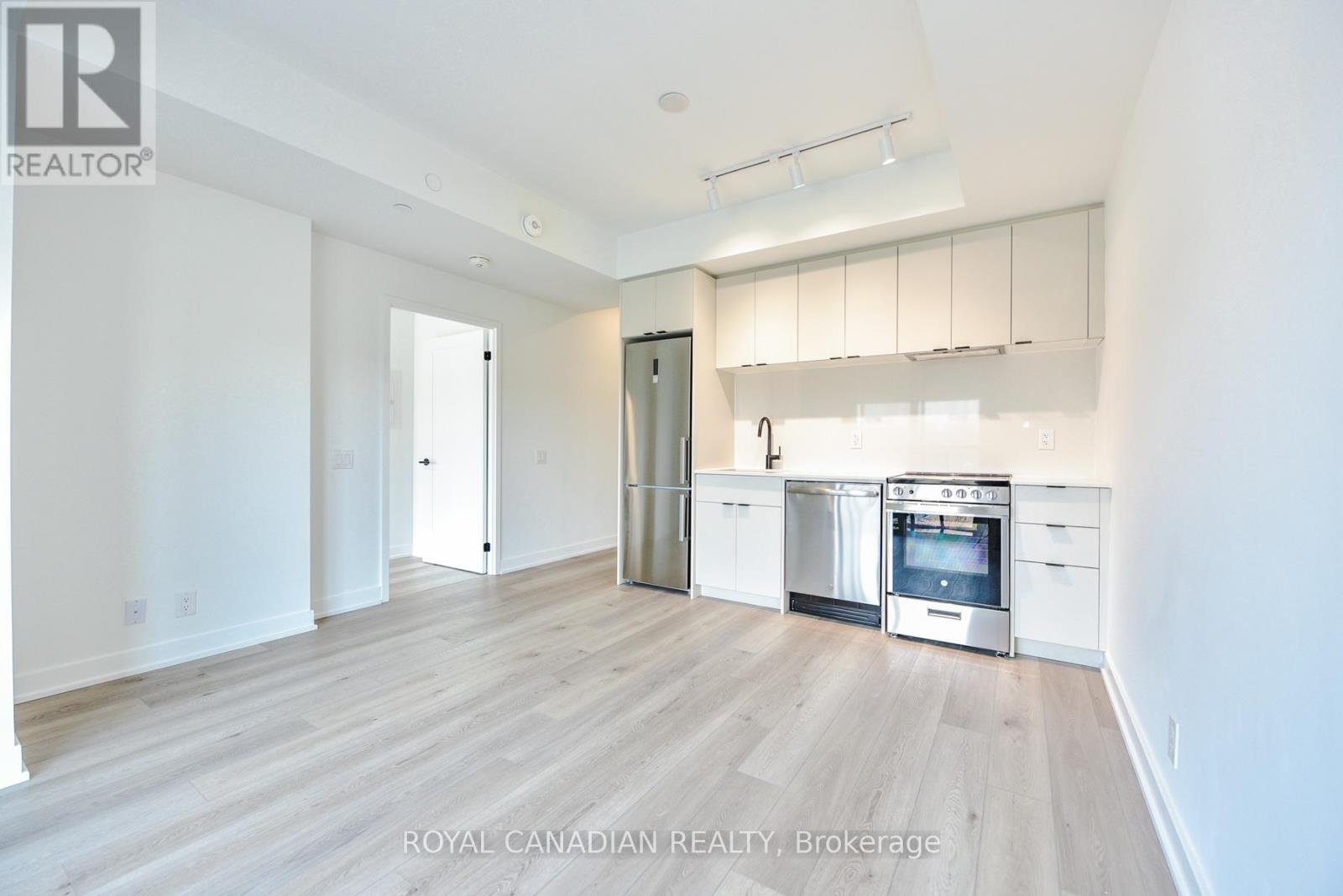 601 - 1660 Bloor Street W, Toronto, Ontario  M6P 0C6 - Photo 11 - W12935532