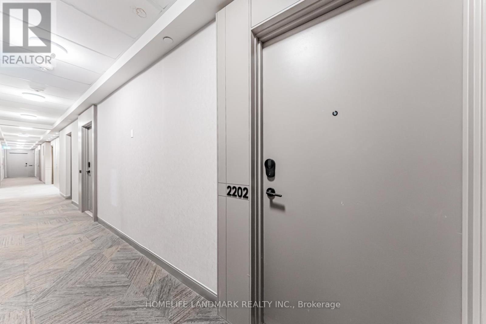 2202 - 4655 Metcalfe Avenue, Mississauga, Ontario  L5M 0Z7 - Photo 4 - W12935546