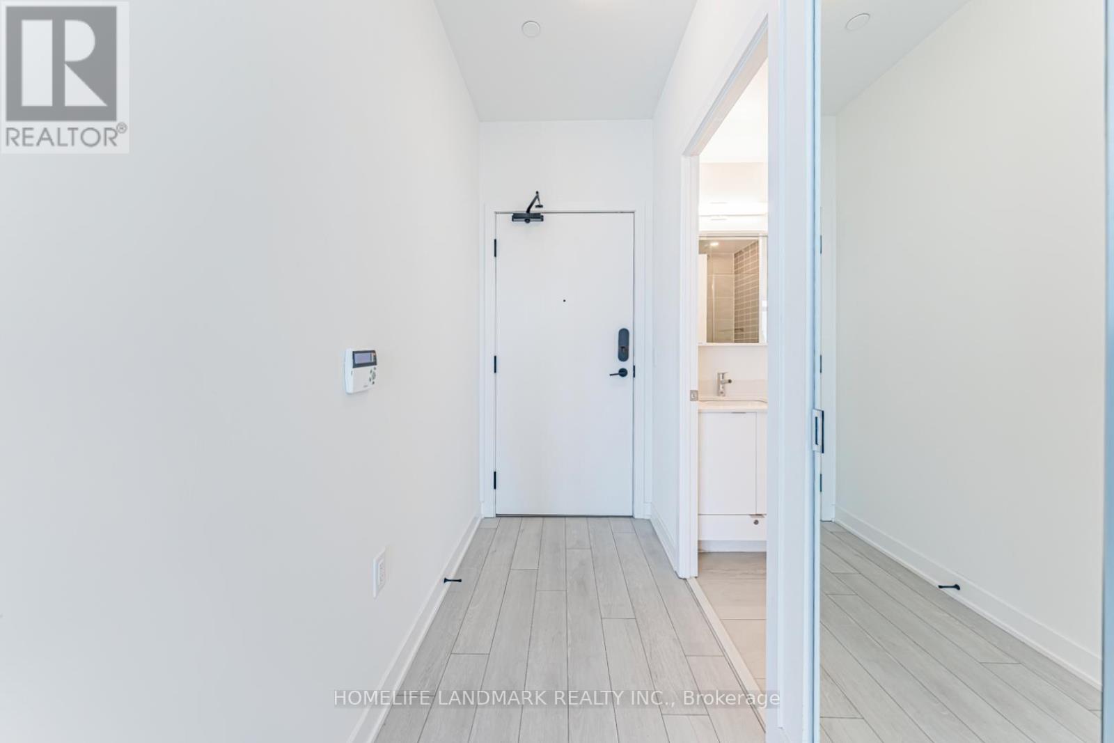 2202 - 4655 Metcalfe Avenue, Mississauga, Ontario  L5M 0Z7 - Photo 5 - W12935546